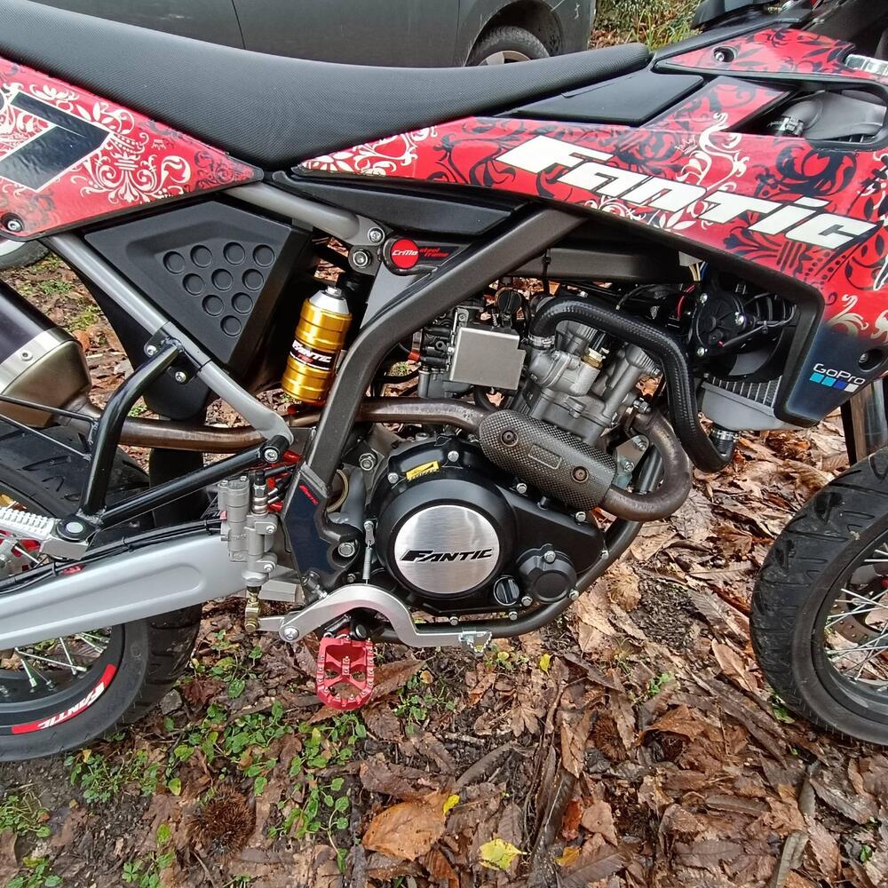 Fantic Motor Motard 125 M Performance 4t (2019) (7)