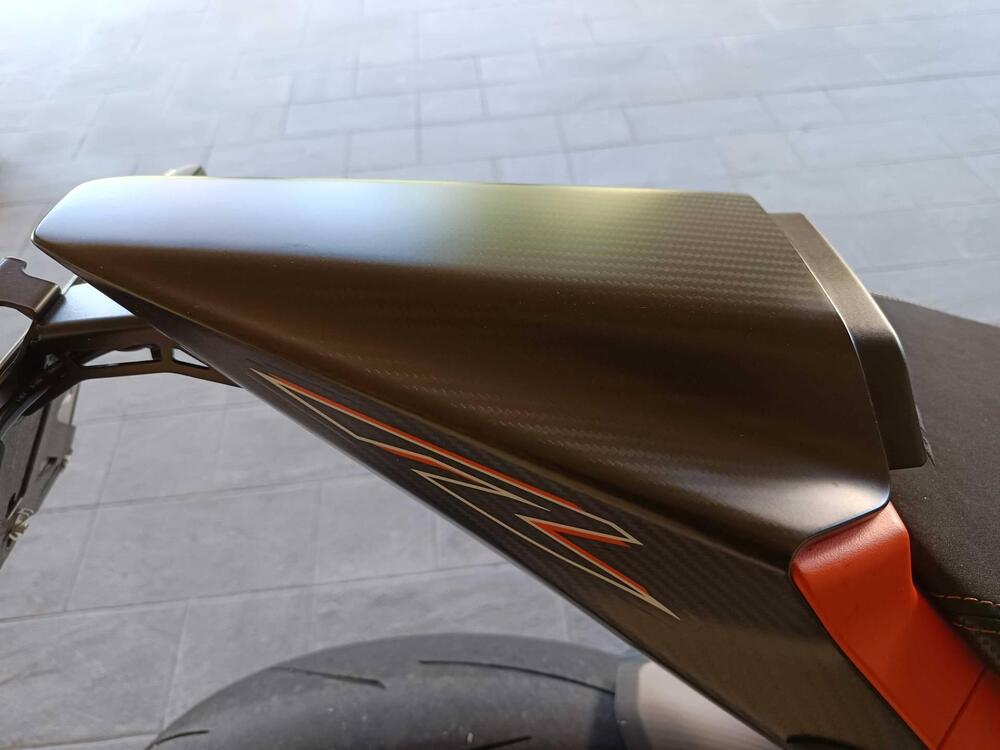 KTM 1290 Super Duke RR (2023) (8)