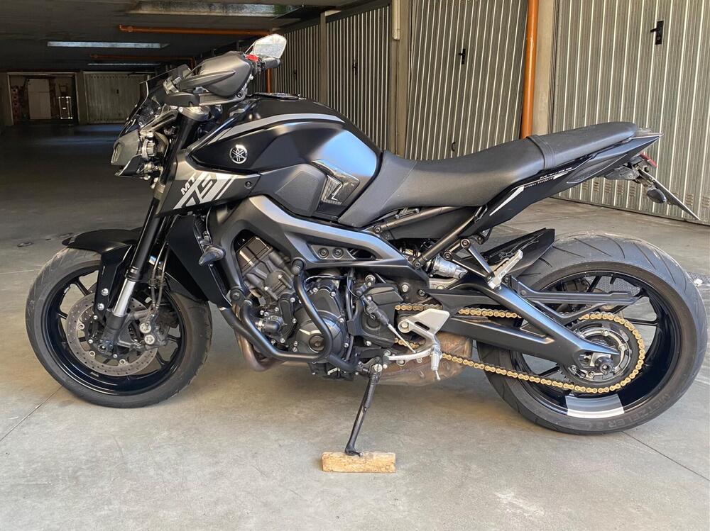 Yamaha MT-09 (2017 - 20) (3)