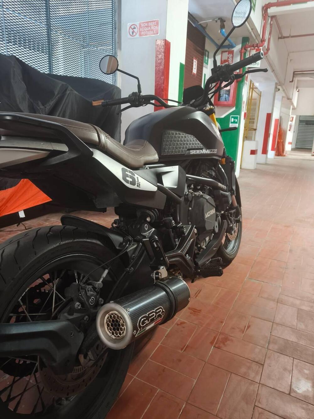 Moto Morini SEIEMMEZZO SCR (2022 - 26) (3)