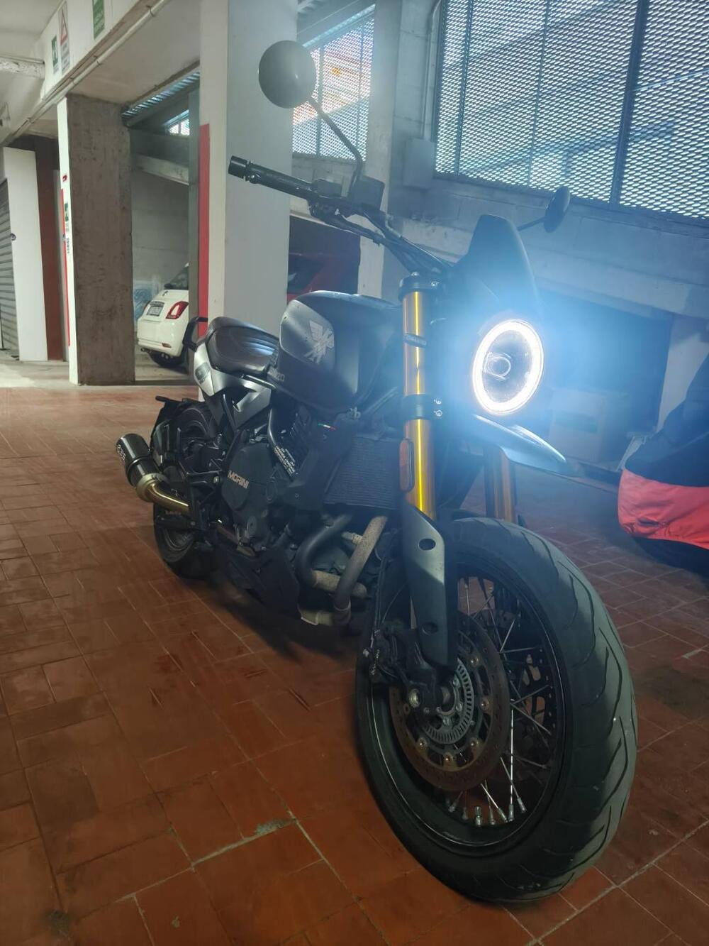 Moto Morini SEIEMMEZZO SCR (2022 - 26) (4)