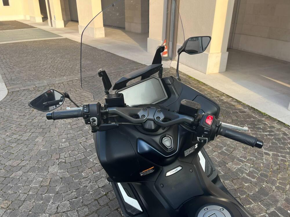 Yamaha T-Max 560 (2022 - 24) (6)