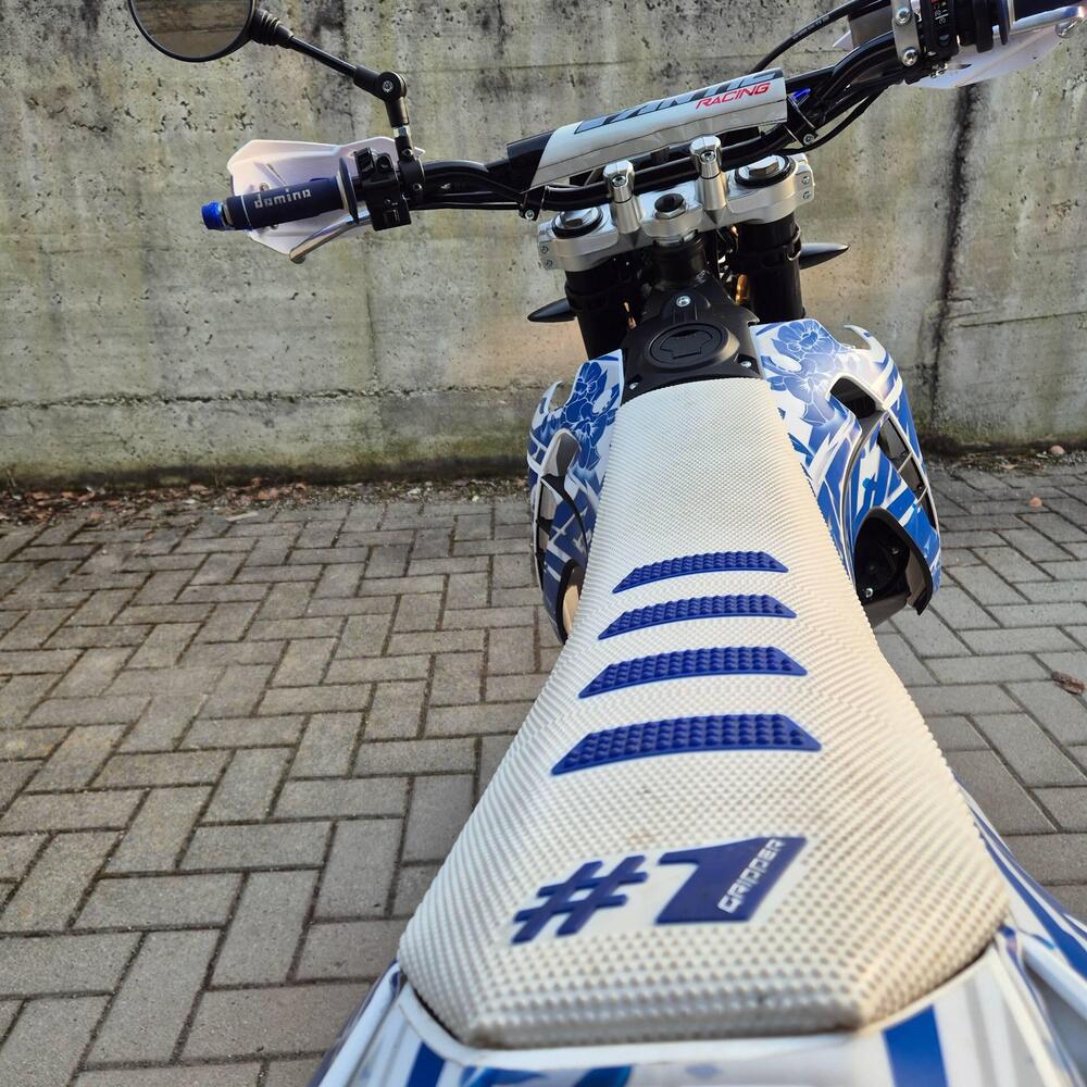 Fantic Motor XMF 125 Motard Performance 4T (2023 - 24) (3)