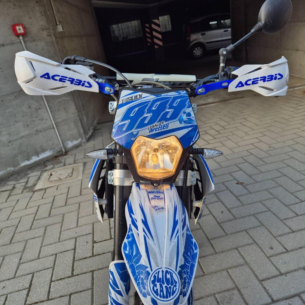 Fantic Motor XMF 125 Motard Performance 4T (2023 - 24) (5)