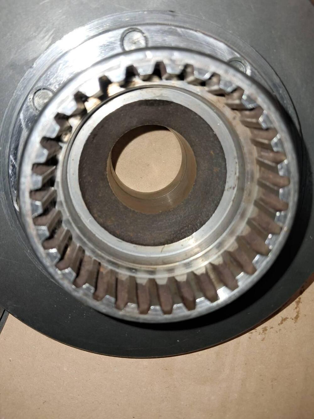 PERNO FORATO V7/750 SPECIAL/850 GT Moto Guzzi (2)