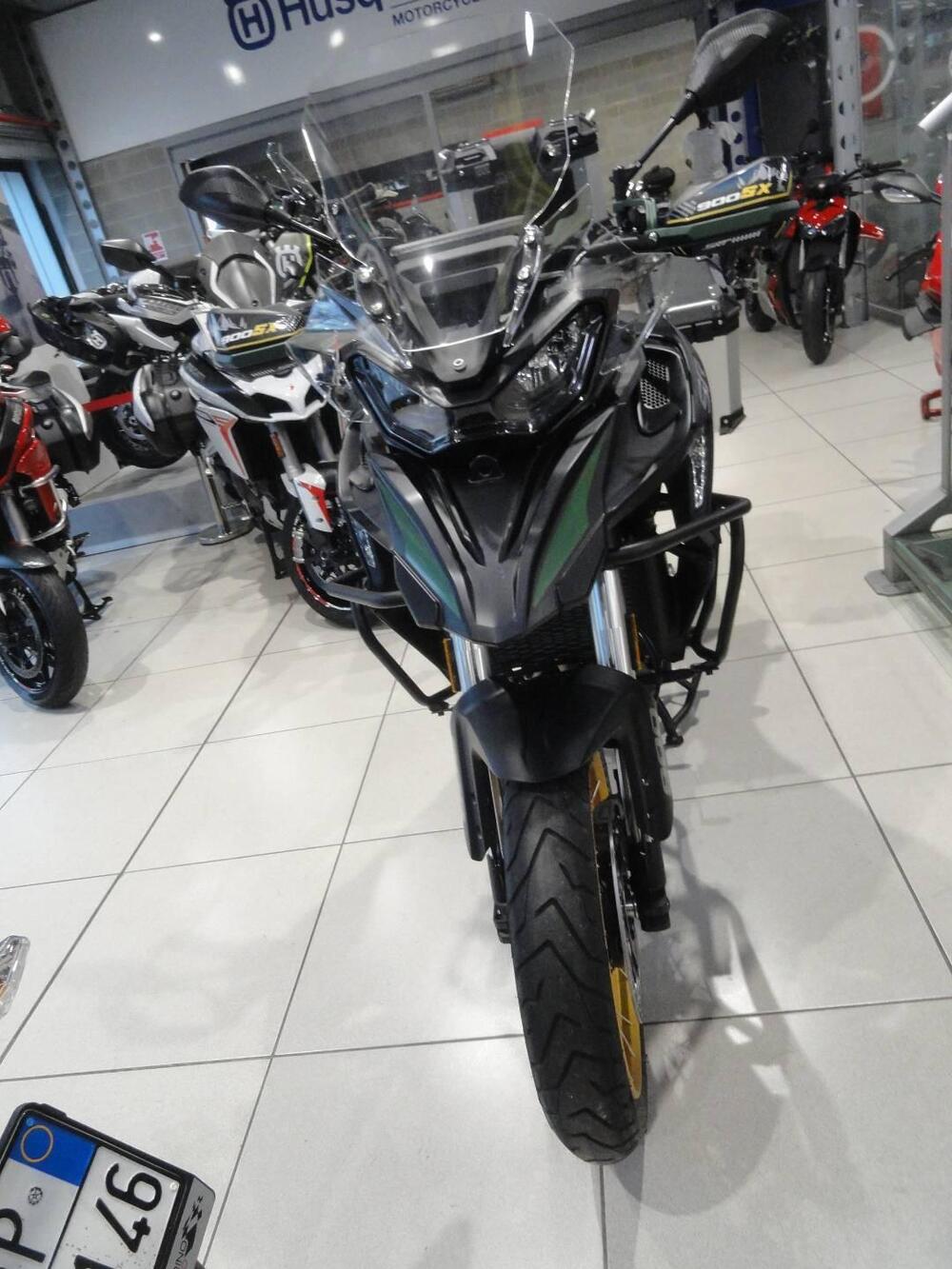 QJ Motor SRT 900 SX (2025 - 26) (5)