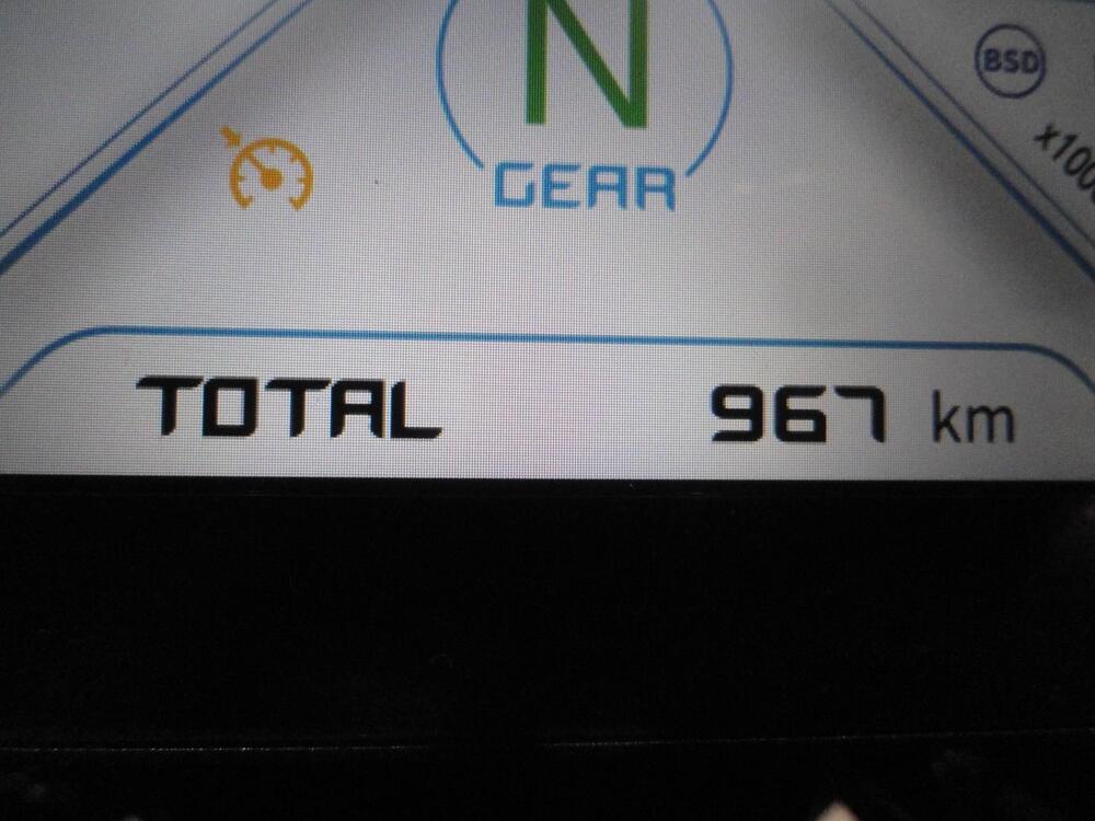 QJ Motor SRT 900 SX (2025 - 26) (10)