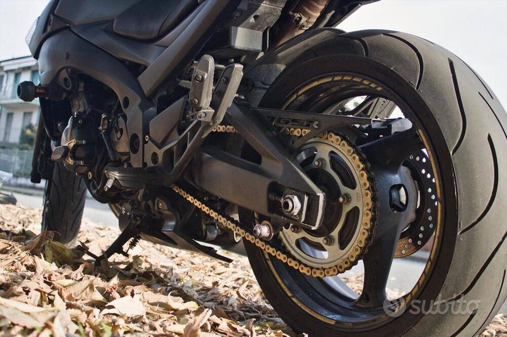 Suzuki GSR 600 (2006 - 11) (3)