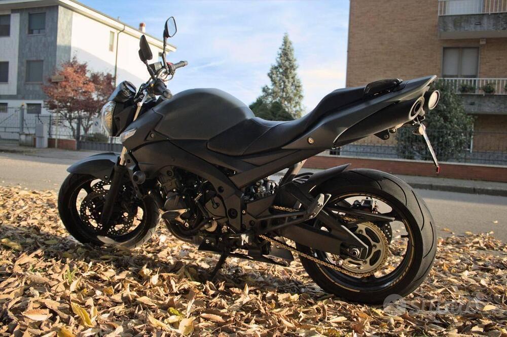 Suzuki GSR 600 (2006 - 11) (4)