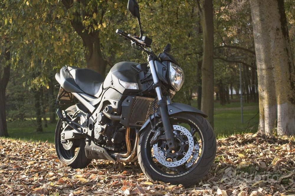 Suzuki GSR 600 (2006 - 11) (6)