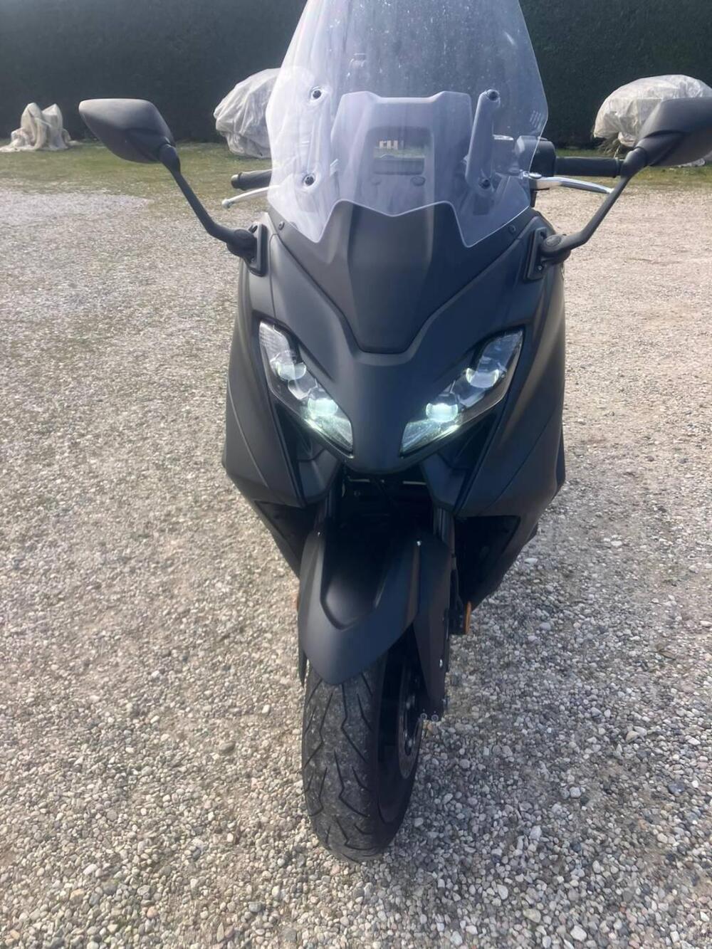 Yamaha T-Max 560 (2022 - 24) (3)