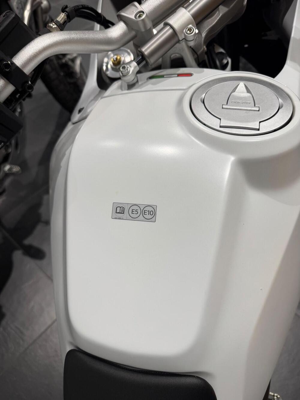 Ducati DesertX (2022 - 25) (11)