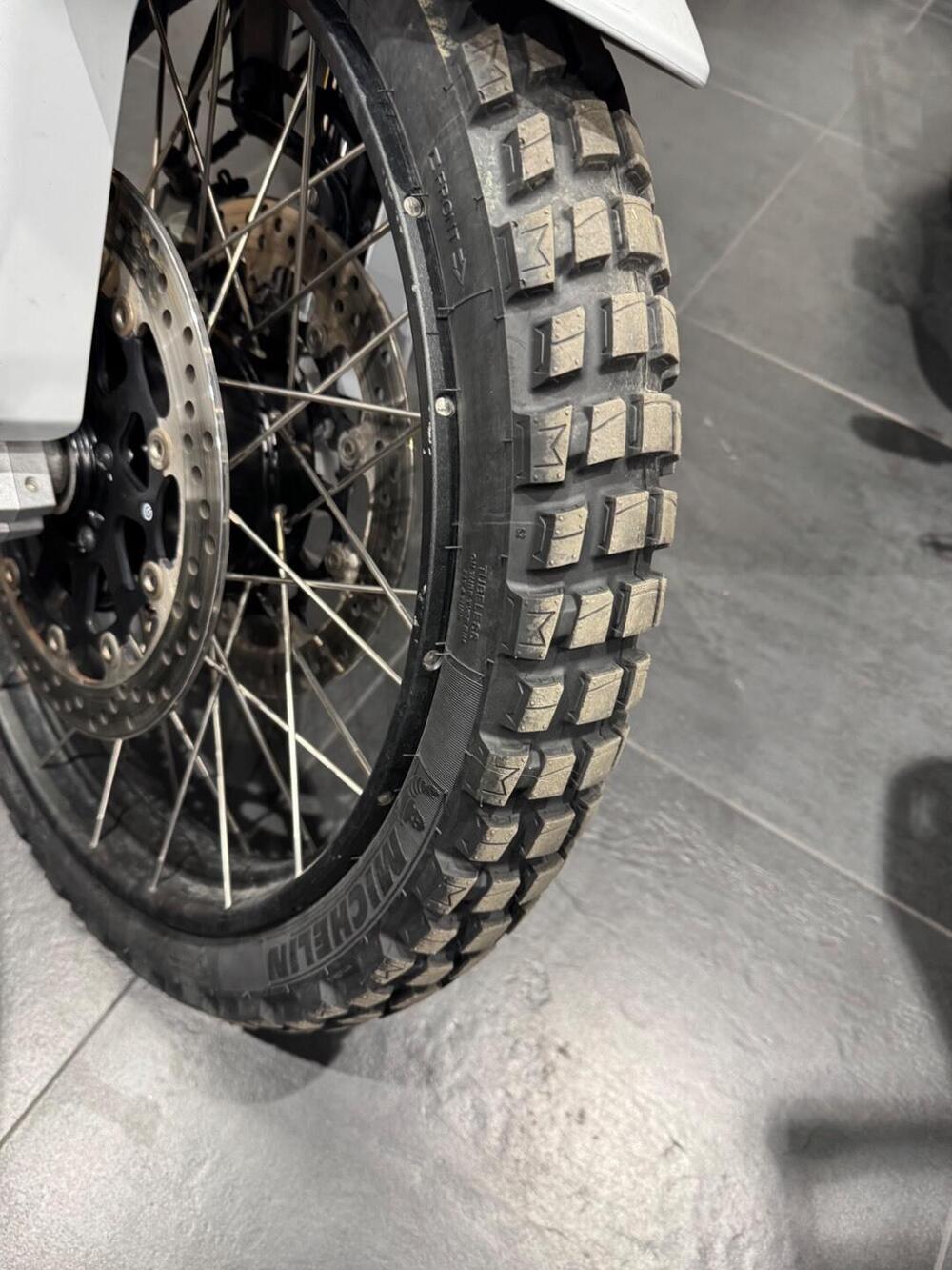 Ducati DesertX (2022 - 25) (19)