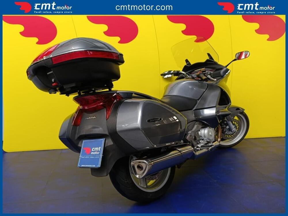 Honda Deauville 700  (4)