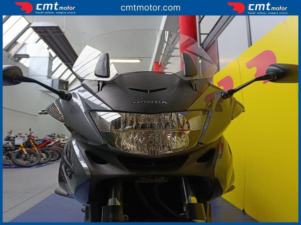 Honda Deauville 700  (9)