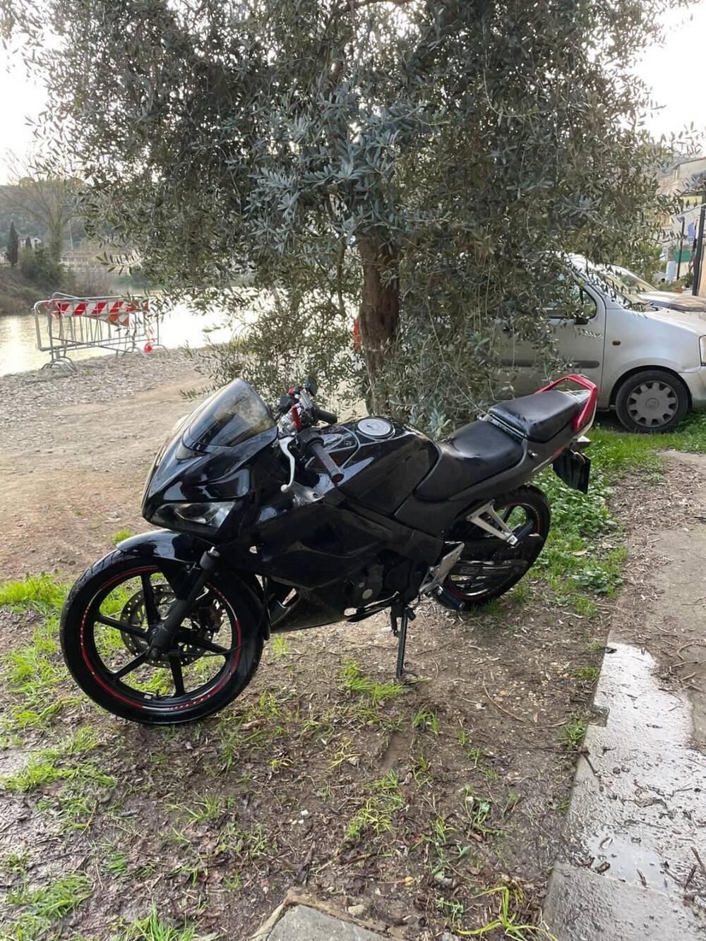 Honda CBR 125 R (2007 - 17) (8)