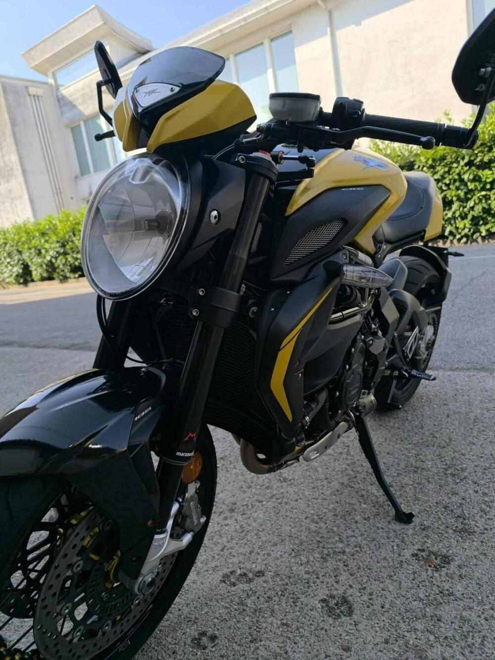 MV Agusta Dragster 800 RR (2018 - 20) (2)