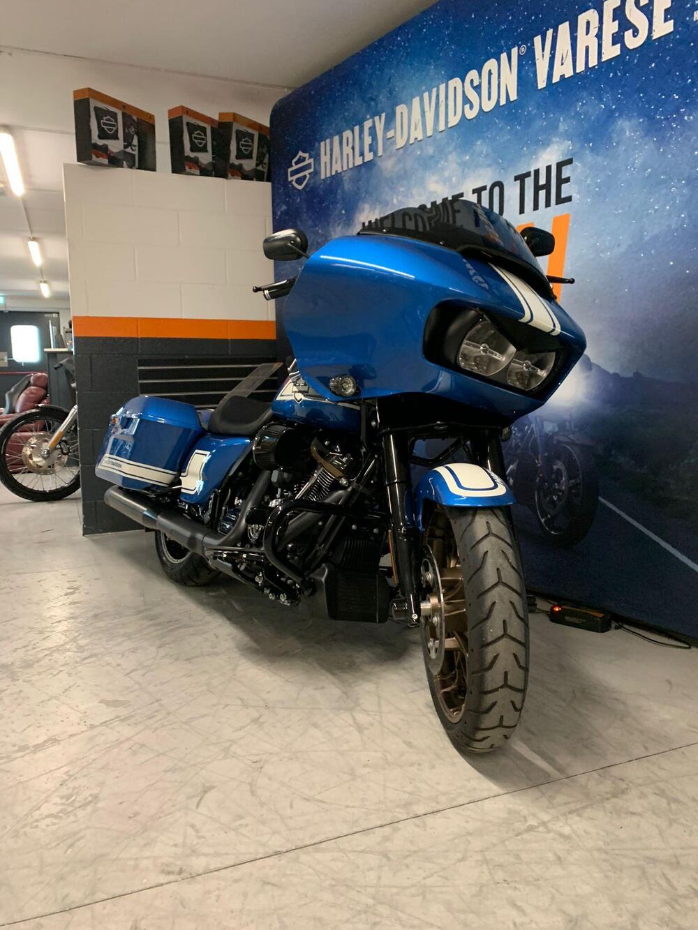 Harley-Davidson Road Glide ST Fast Johnnie Enthusiast (2023) (2)