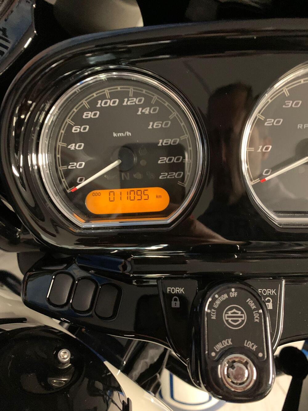 Harley-Davidson Road Glide ST Fast Johnnie Enthusiast (2023) (7)