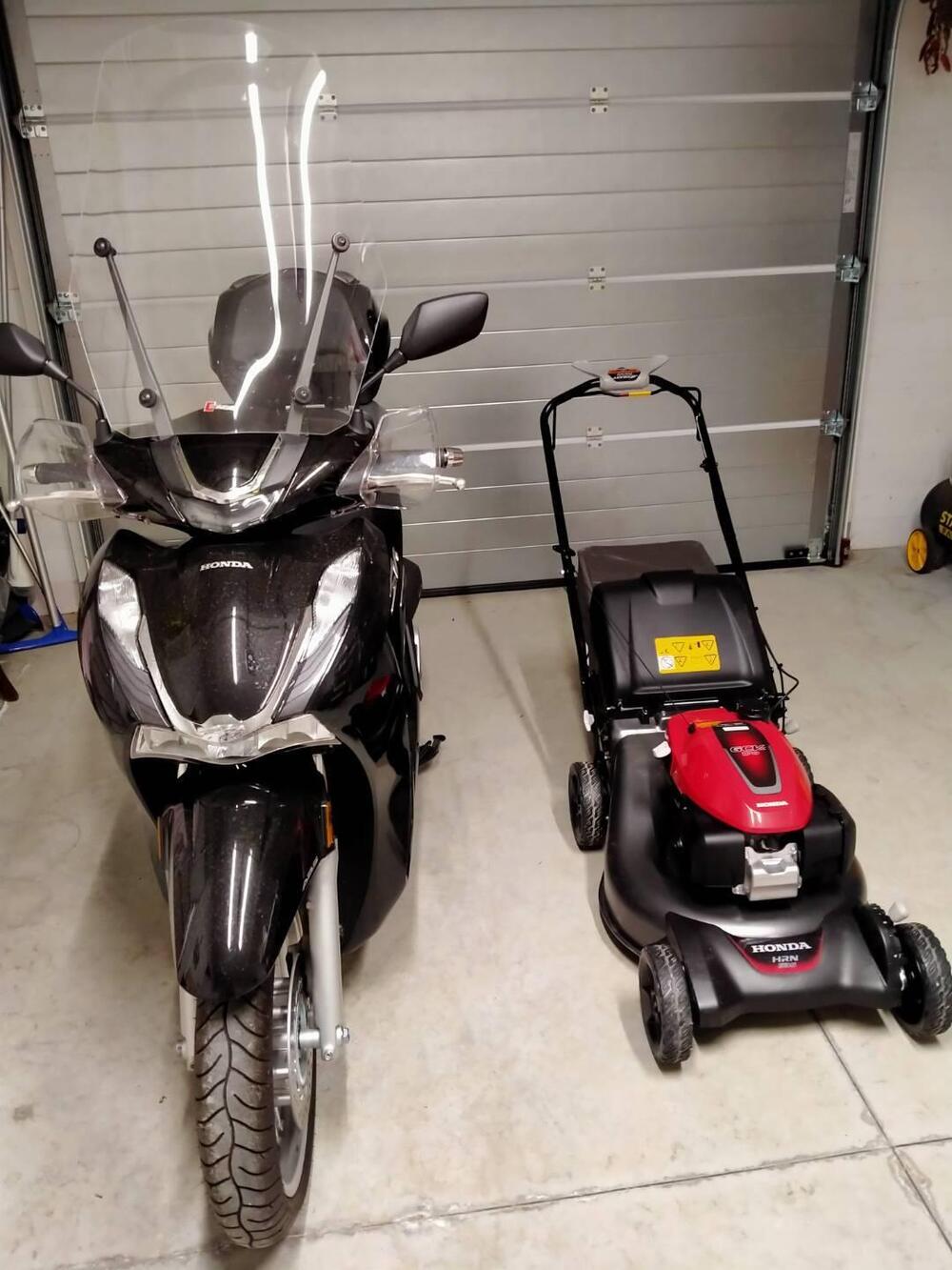 Honda SH 350 (2021 - 24) (2)