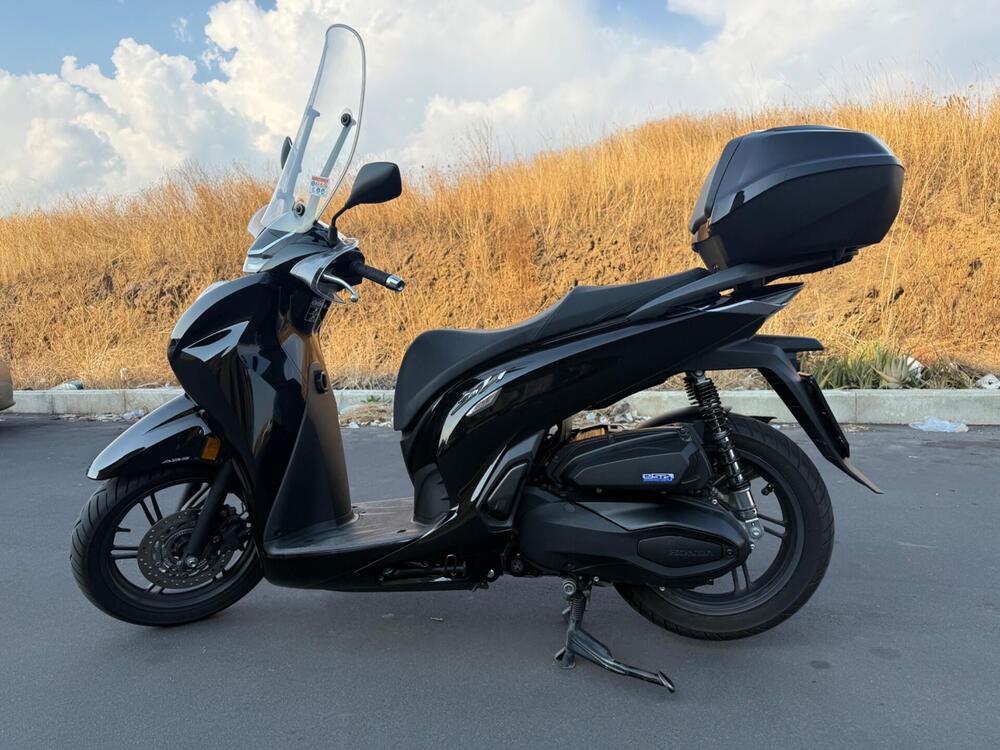 Honda SH 350 (2021 - 24) (6)