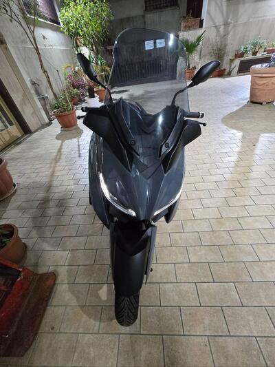Yamaha X-Max 300 Tech Max (2021 - 24) usata