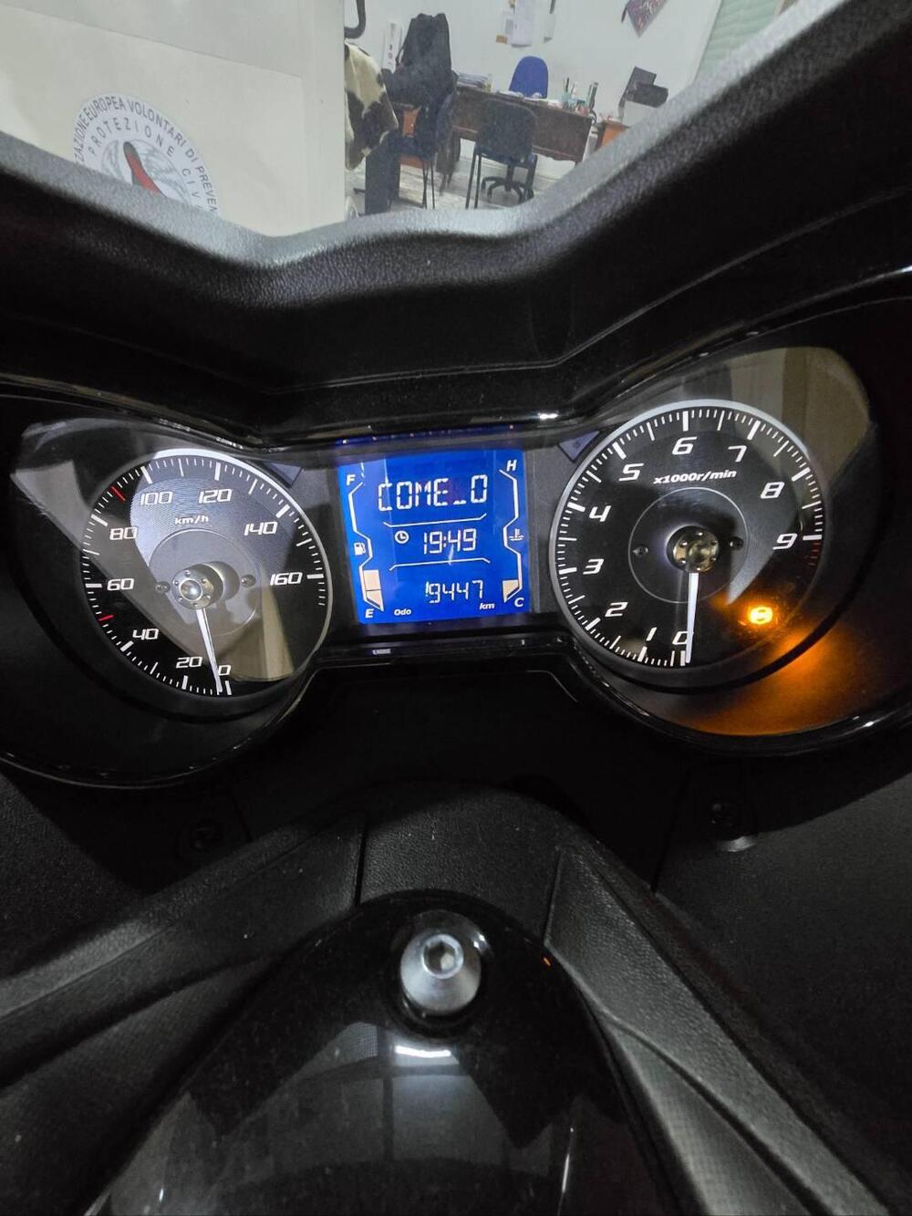 Yamaha X-Max 300 Tech Max (2021 - 24) (4)