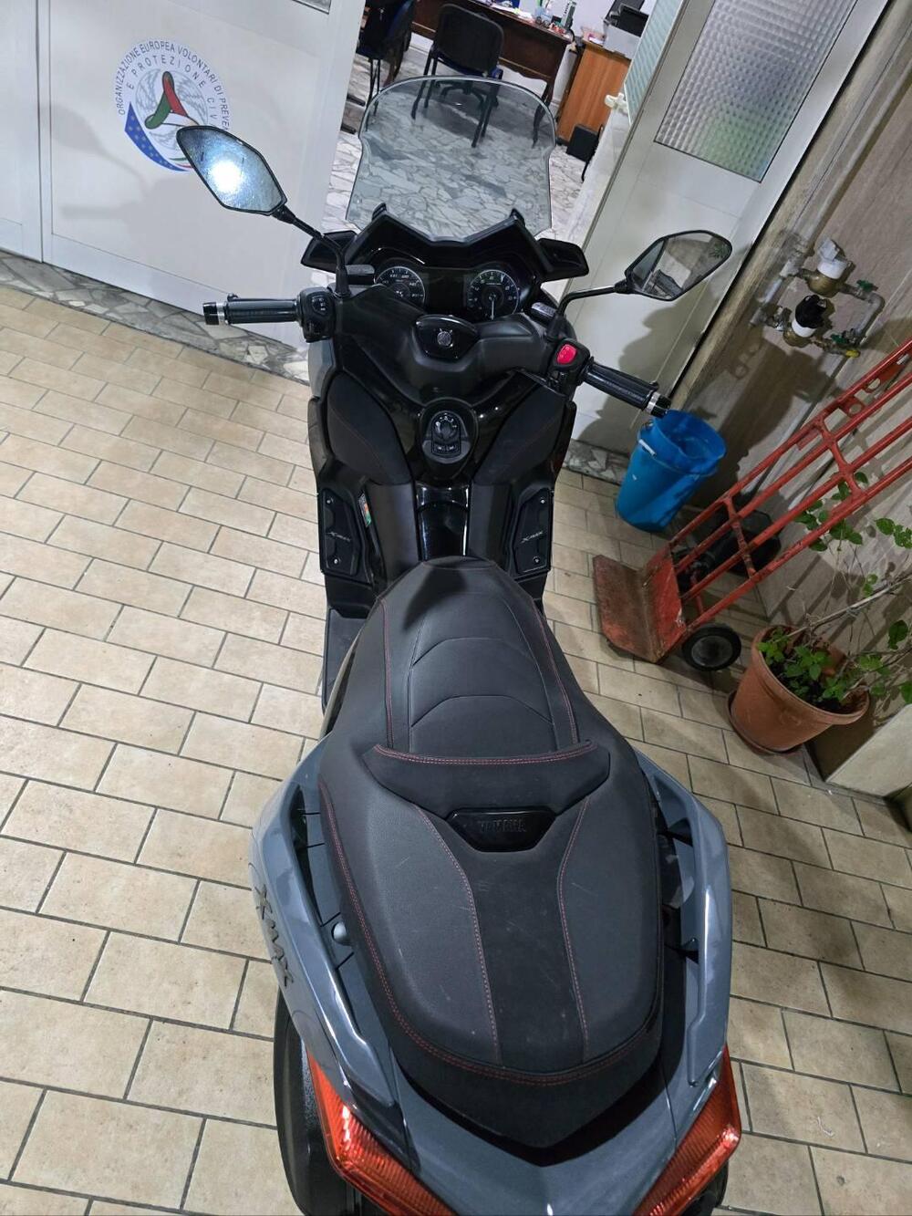 Yamaha X-Max 300 Tech Max (2021 - 24) (7)