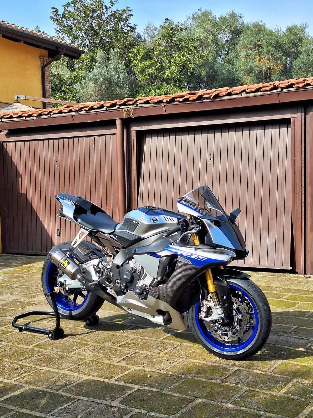 Yamaha YZF R1 M (2015 - 16)