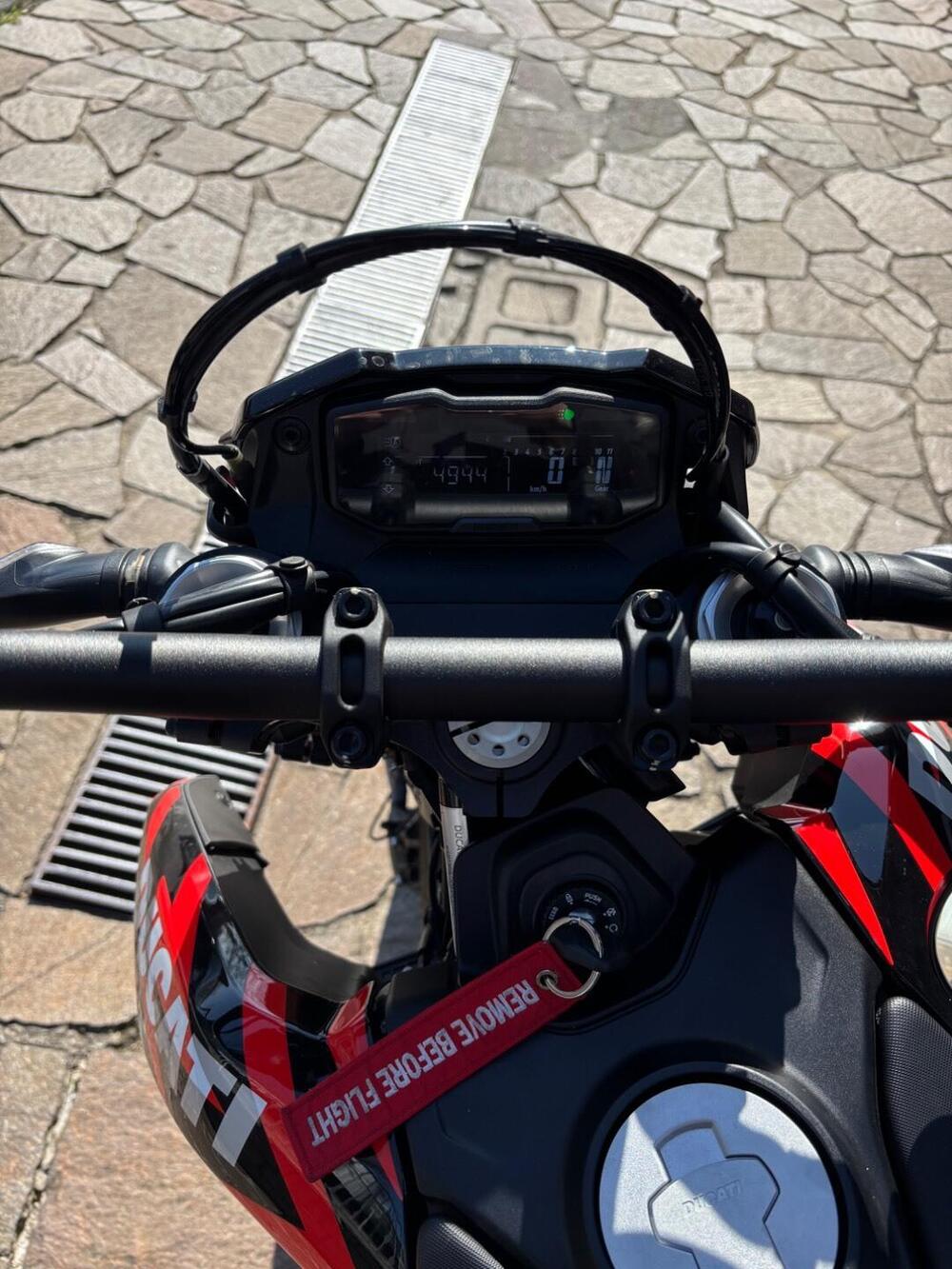 Ducati Hypermotard 698 Mono RVE (2024 - 26) (5)