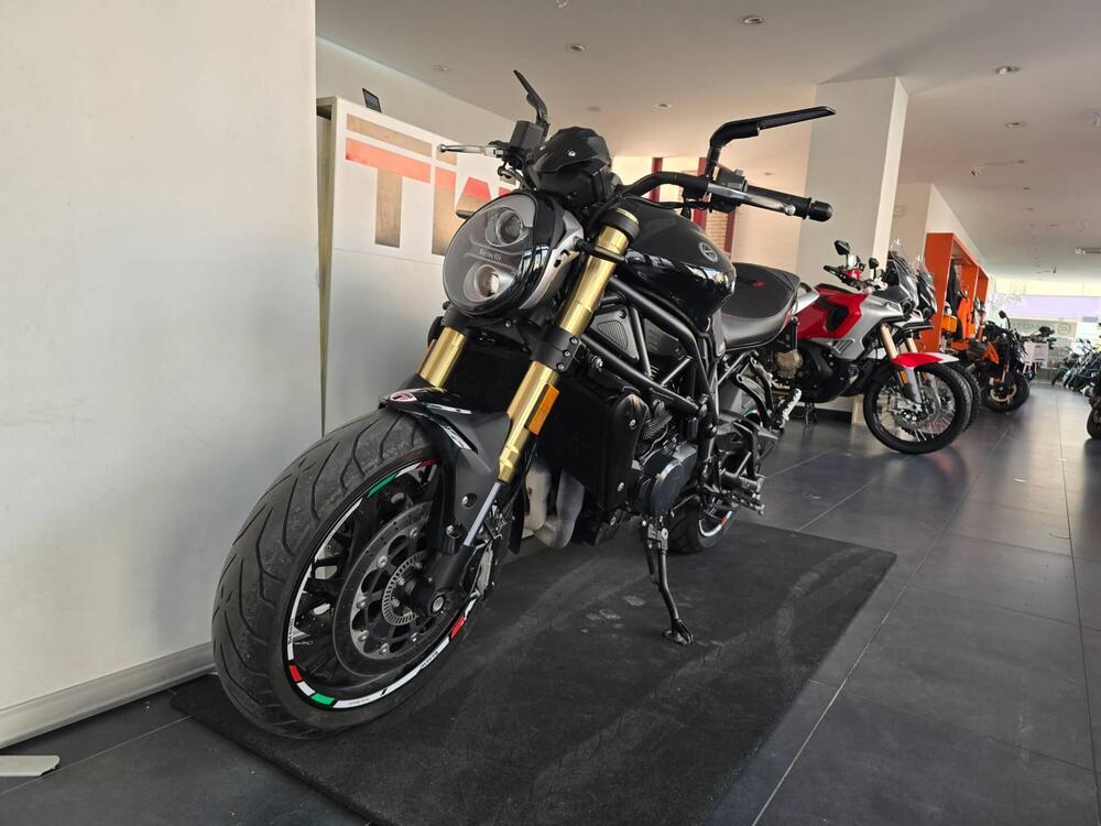 Benelli 752 S (2022 - 25) (4)