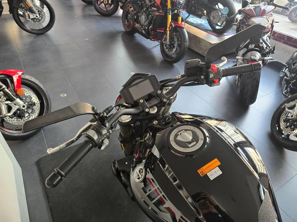 Benelli 752 S (2022 - 25) (11)