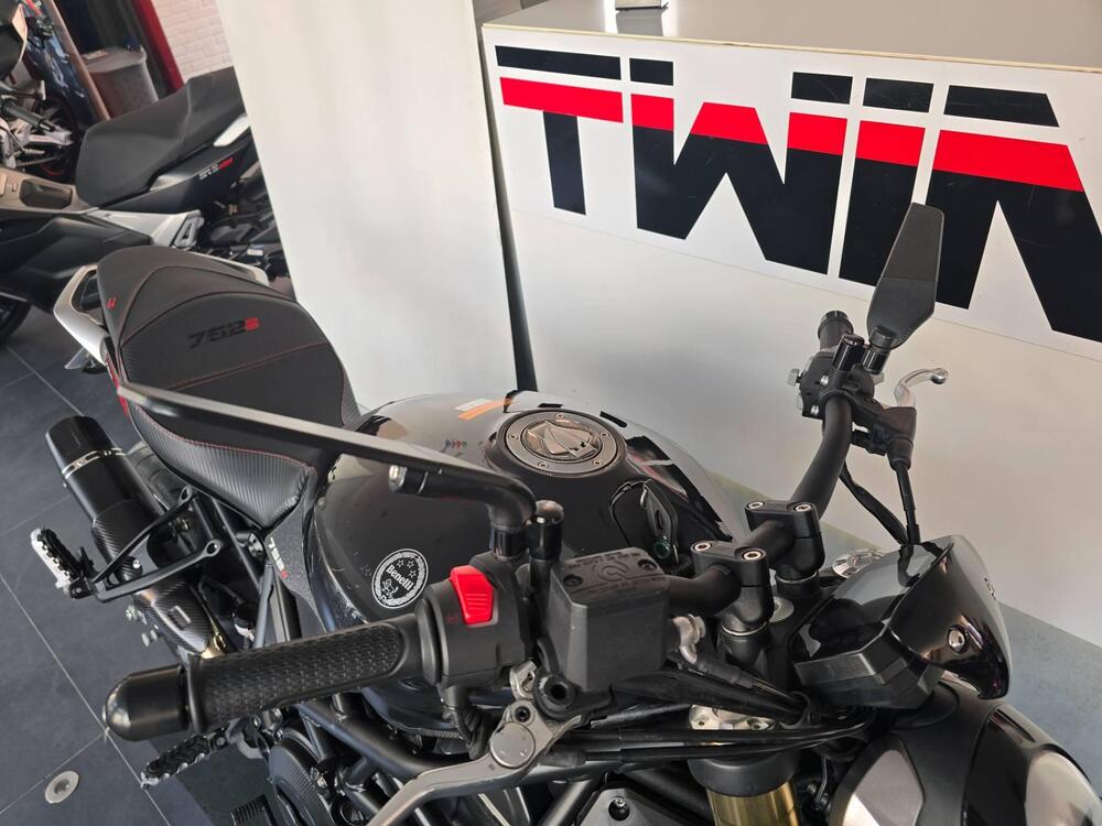 Benelli 752 S (2022 - 25) (12)