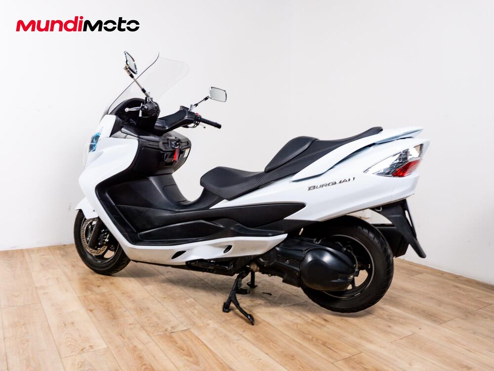 Suzuki Burgman 400 (2022 - 24) (7)