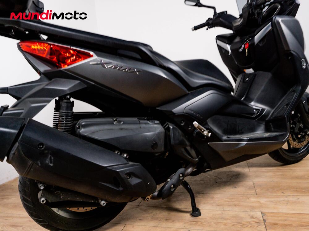 Yamaha X-Max 400 Iron Max ABS (2016) (4)