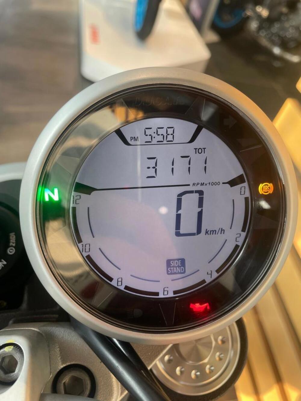 Ducati Scrambler 800 Icon (2015 - 16) (4)