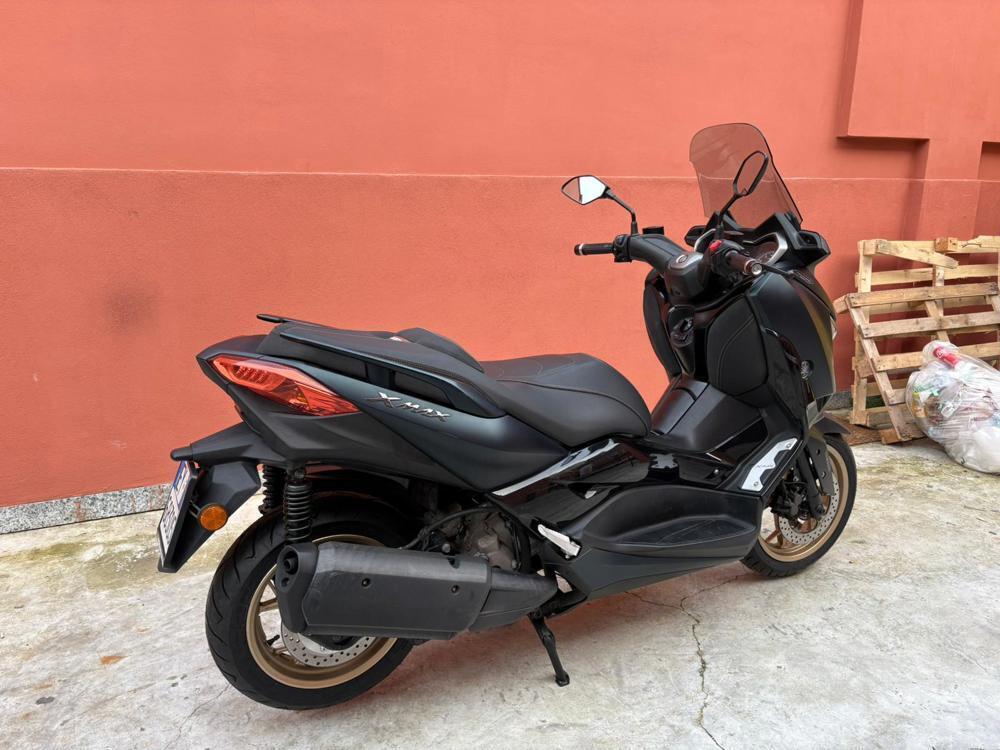 Yamaha X-Max 300 Tech Max (2021 - 24) (6)