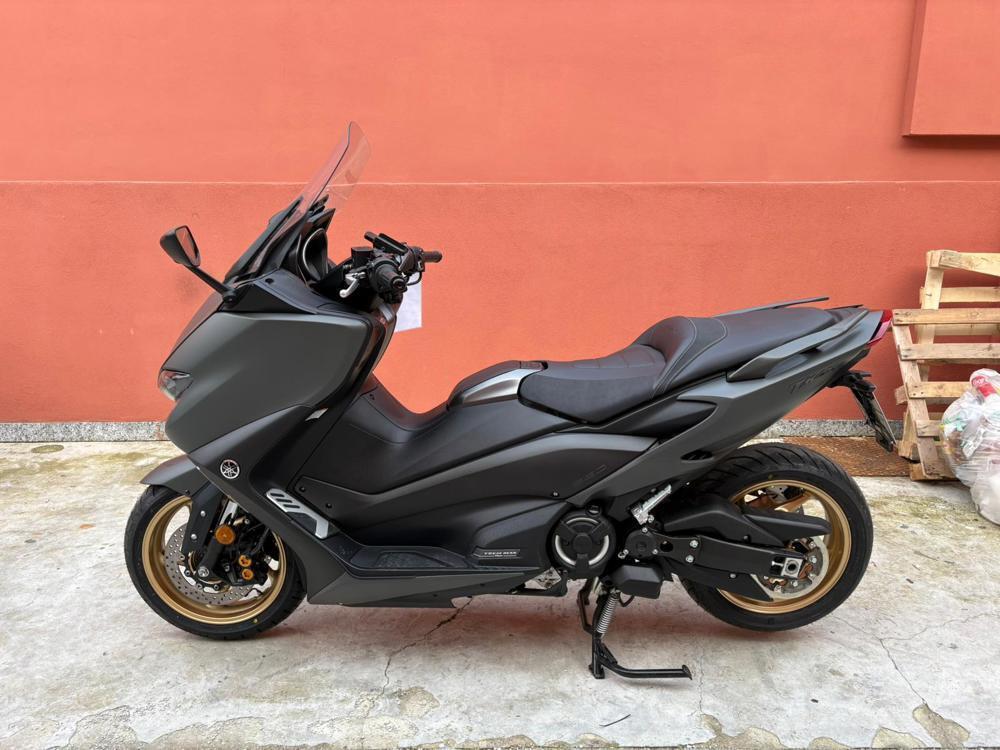 Yamaha T-Max 560 Tech Max (2020) (4)