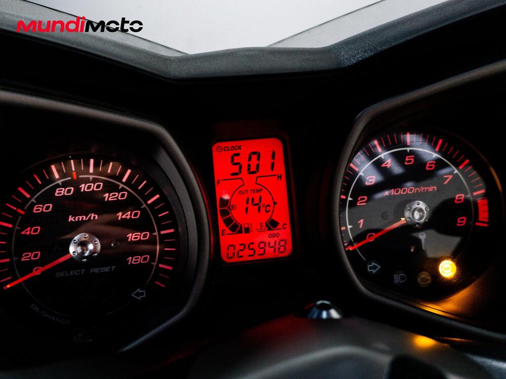 Yamaha X-Max 400 Iron Max ABS (2016) (12)