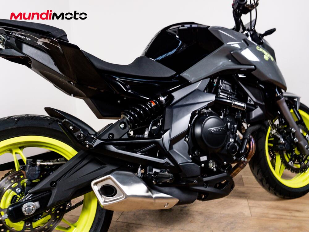 CFMOTO 650GT (2021 - 26) (4)