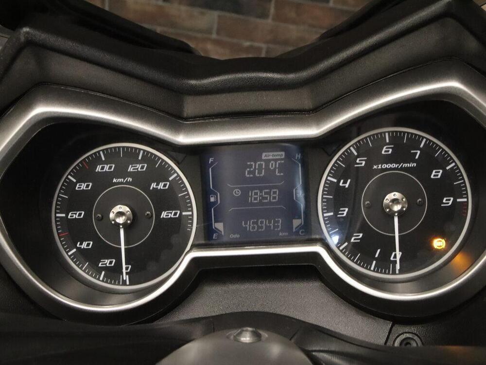 Yamaha X-Max 300 ABS (2017 - 20) (12)