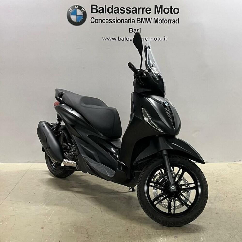 Piaggio Beverly 300 S ABS-ASR (2021 - 25) (2)