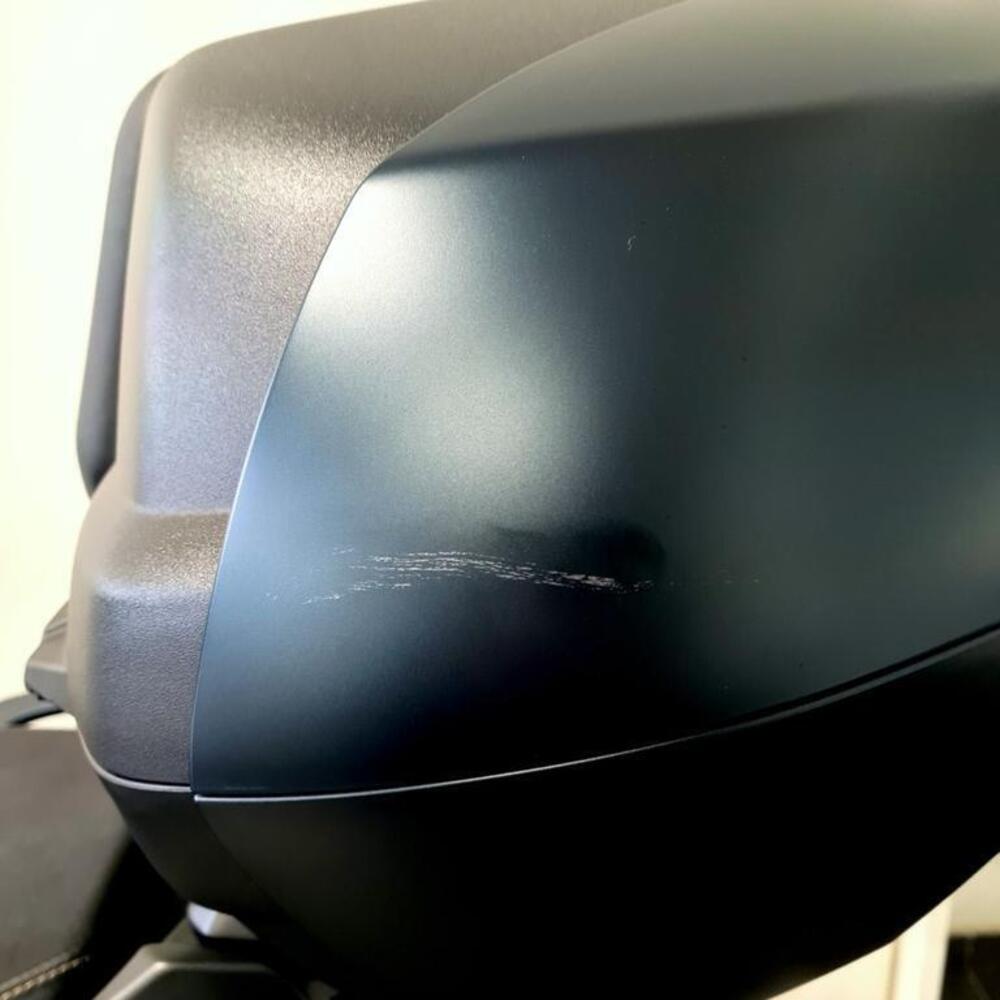 Yamaha T-Max 560 Tech Max (2022 - 24) (12)