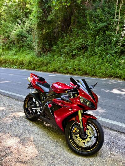 Yamaha YZF R1 (2006 - 07) usata