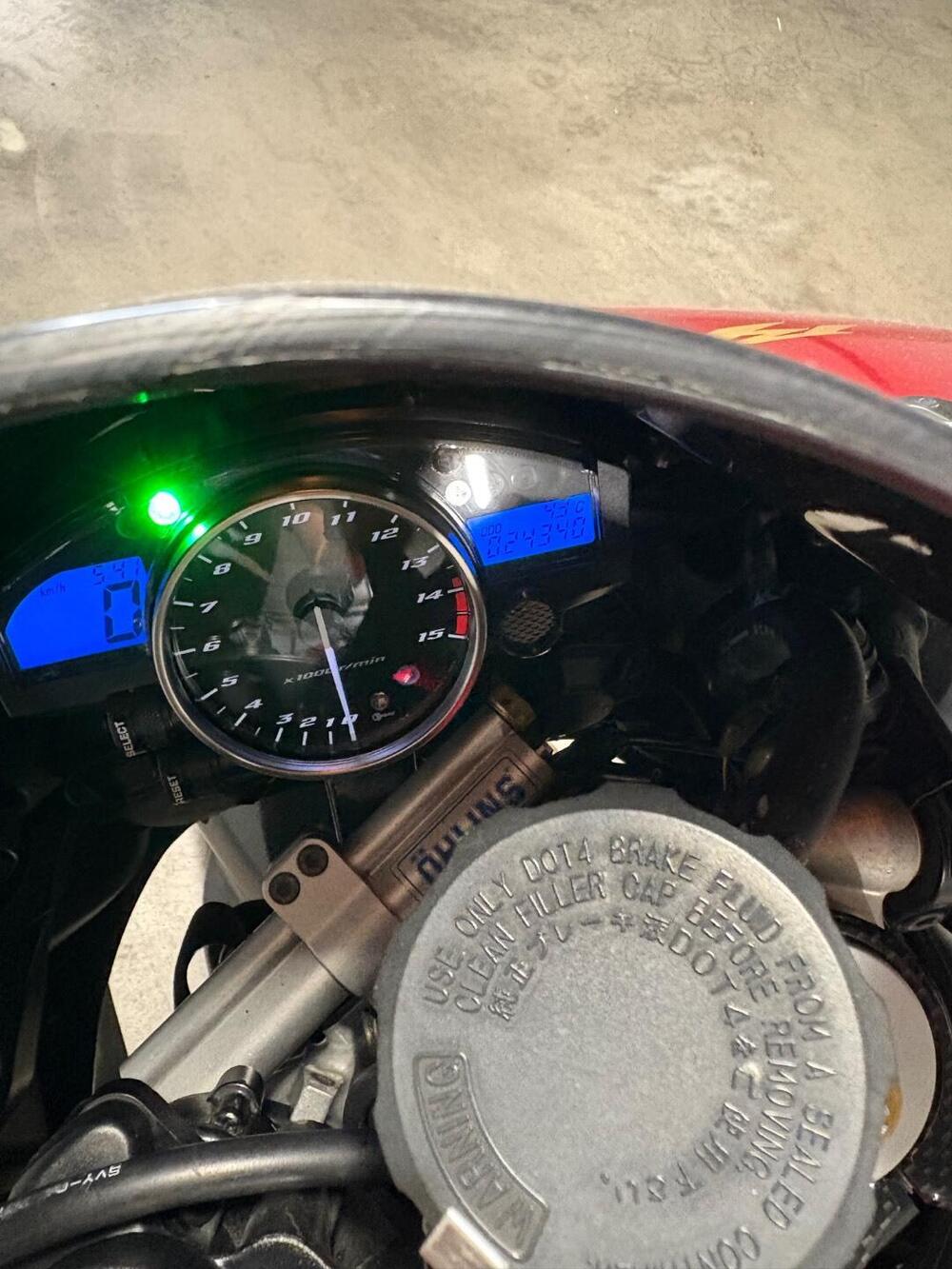 Yamaha YZF R1 (2006 - 07) (3)