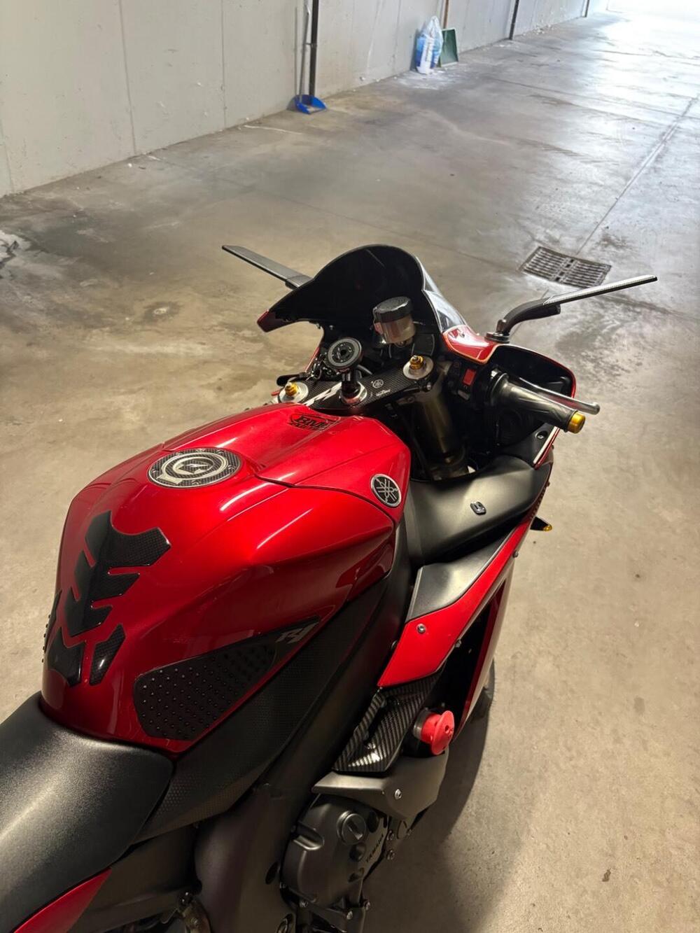 Yamaha YZF R1 (2006 - 07) (7)