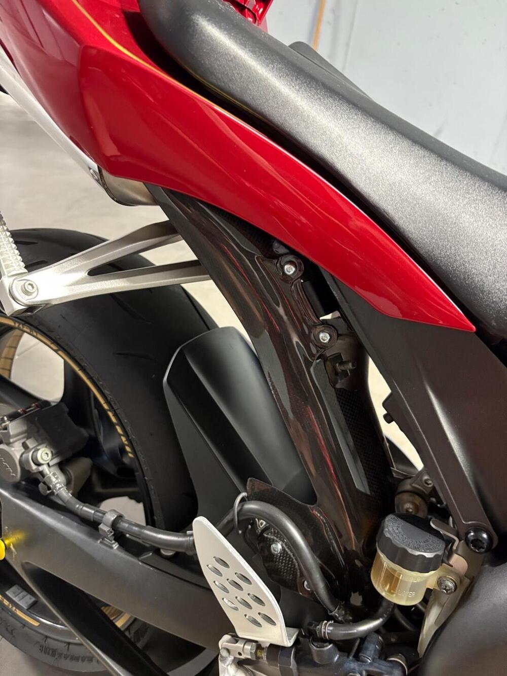 Yamaha YZF R1 (2006 - 07) (8)