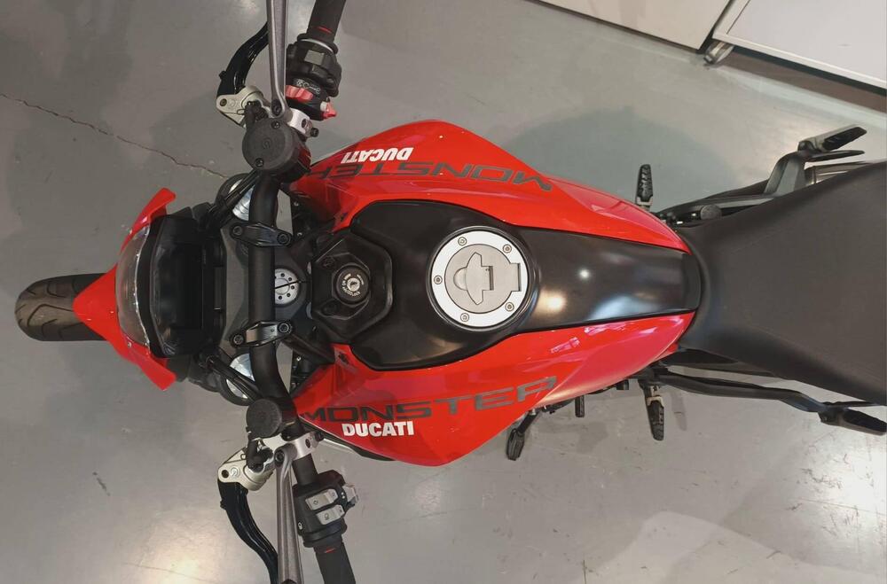 Ducati Monster 937 + (2021 - 25) (9)