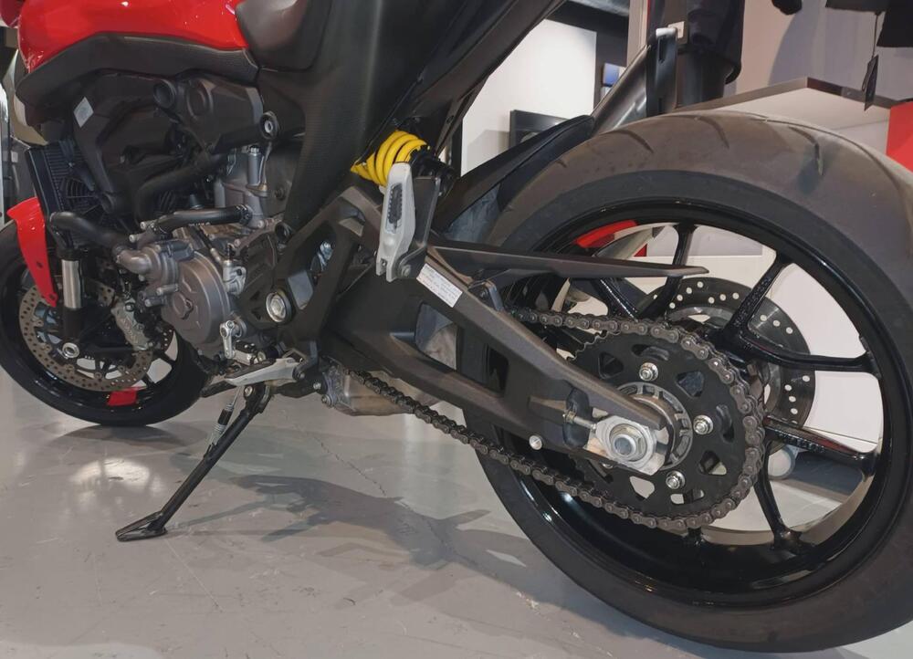 Ducati Monster 937 + (2021 - 25) (7)