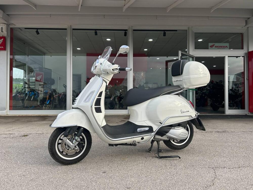 Vespa GTS 300 (2023 - 24) (3)
